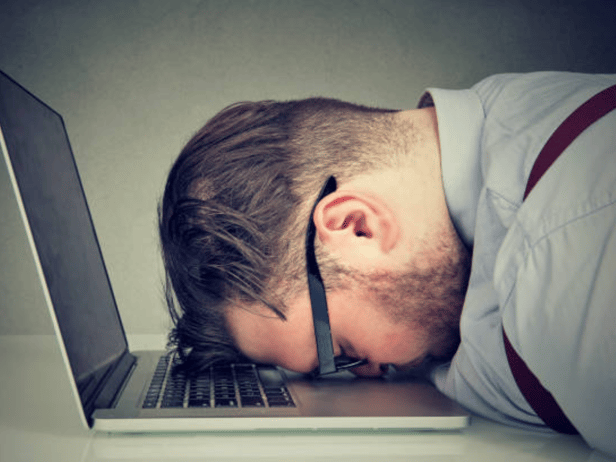 Research showed that 1:27pm and 2:06pm are the time many workers start to feel the dreaded “afternoon slump” (Credit: Getty Images)