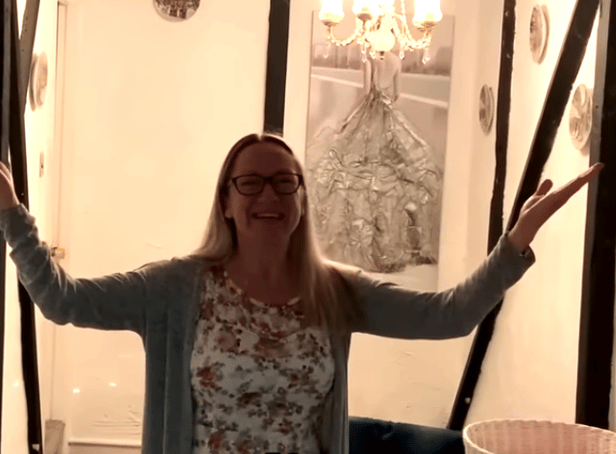 Estate agent Claire Cossey has created “The Neverending Property” to help sell her friend’s £700,000 house in Bedfordshire. 