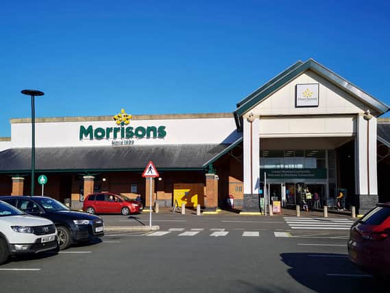 Morrisons is offering free refills on drinks at its cafes (Photo: Adobe)