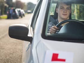  Twenty-one locations across the UK have been named the best areas for taking a driving theory test, with only one-week waiting lists. 
