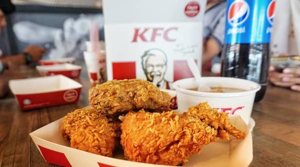 Guests will enjoy chicken delivered direct to their room. (Photo: Shutterstock)