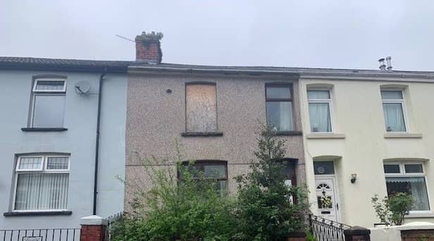 This condemned house was so dangerous buyers were advised to ‘view it from a distance’.