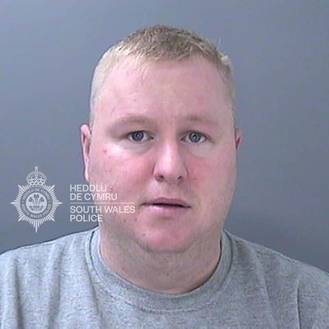 Custody image of Darren Brown.