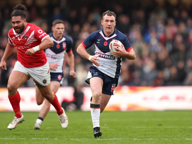 Harry Smith in action for England against Tonga in 2023