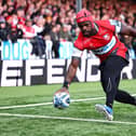 Christian Wade scoring a try for Gloucester in Premiership Rugby