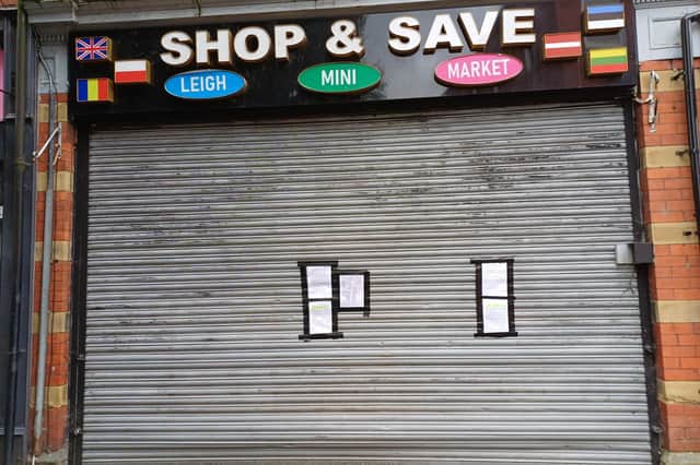Closure notice on Shop & Save, Bradshawgate