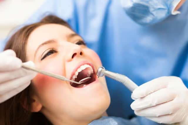 Patients continue to face difficulties accessing routine NHS dental care