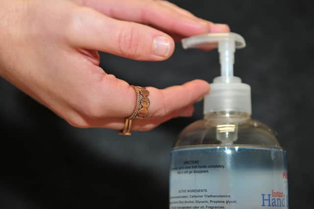 Squirting a little bit of alcohol gel on your palms and rubbing them together is not effective," Dr Baiarda argued.
