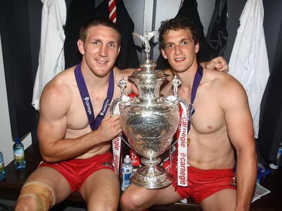 Ryan Hoffman and Sean O'Loughlin with the 2011 Challenge Cup