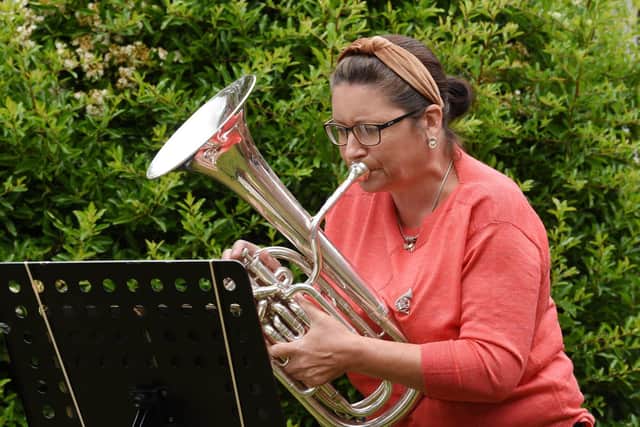 Julie Radcliffe playing at Appleby Court in Pemberton