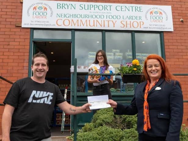 Coun Steve Jones with Bellway's sales advisor Kerry Serrio