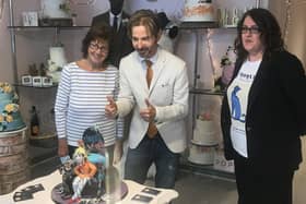 Limahl with his mum Cynthia (left) and cake creator Jules Smith