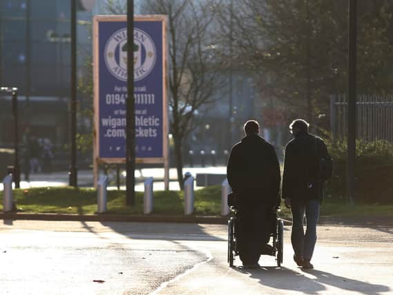 Fans outside the DW