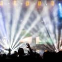 Do you think nightclubs should be allowed to reopen?