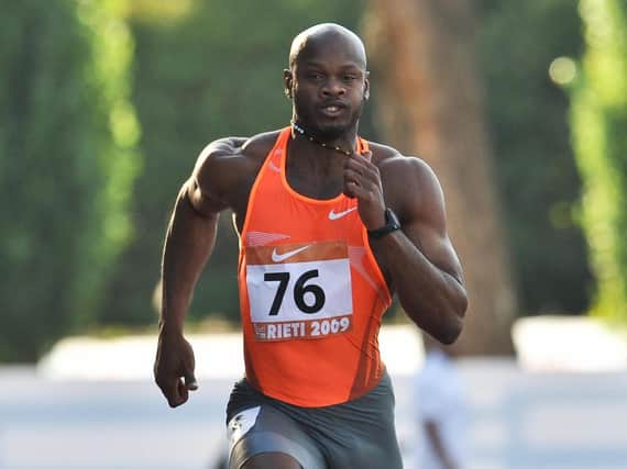 Powell set a new men's world 100m record of 9.74sec