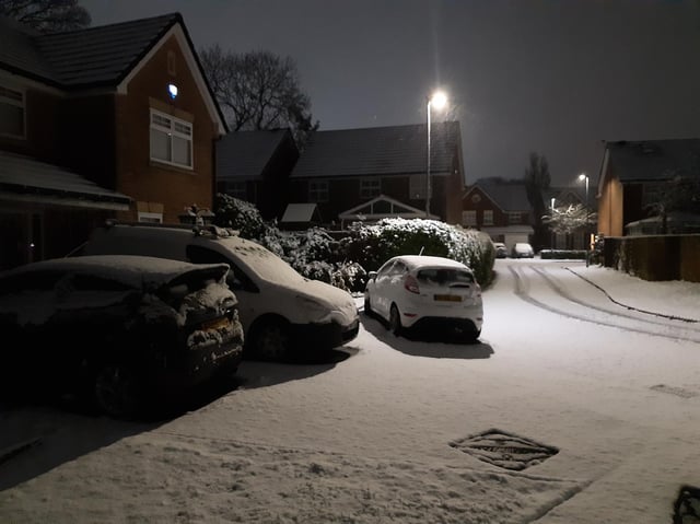 A snowy morning in Kitt Green