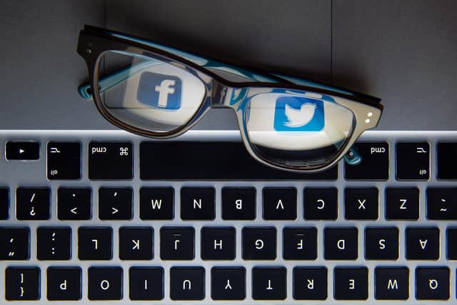 Facebook and Twitter have been accused of failing to tackle an online industry of fake product reviews, with new research uncovering schemes on the platforms with hundreds of thousands of members.