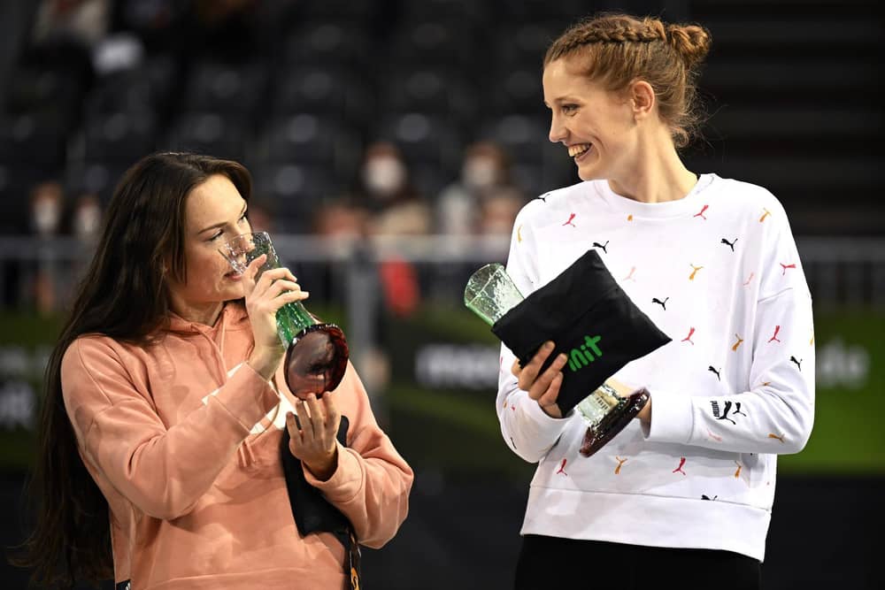 Emily Borthwick shares the podium with Imke Onnen of Germany
