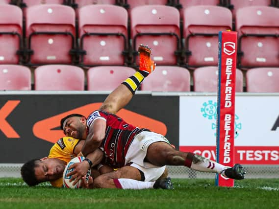 Bevan French tries to stop Derrell Olpherts from scoring. Picture: SWPix