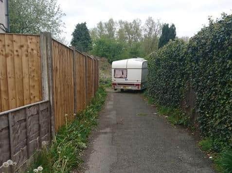 The caravan blocking the unadopted access route in Atherton