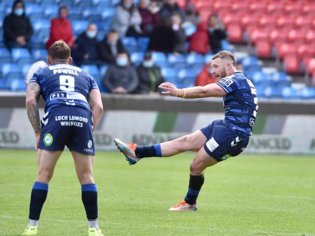 Jackson Hastings strikes the winning drop goal