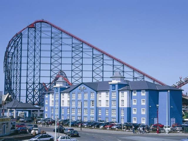 Rated 4.5 (out of 5) based on 3,913 reviews, this popular hotel is a top pick for families. Situated in Ocean Boulevard, the beachfront hotel is next door to the Pleasure Beach. Weekend prices are around 250 per night for 2 adults and 2 children - www.bigbluehotel.com