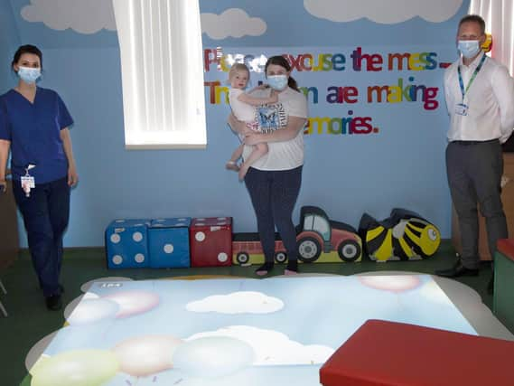 Left to Right – Catherine Scott, Sophie (Mum) with Olivia (Daughter) and Mark Singleton.