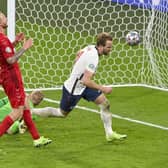 Harry Kane scores England's winning goal