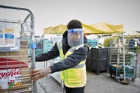 Manchester United star Marcus Rashford helps out at a local foodbank
