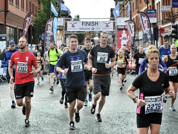 The start of the Wigan 10k in 2019