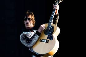 Richard Ashcroft will release a new acoustic album in October
