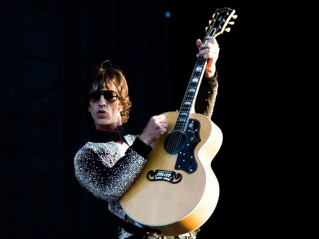 Richard Ashcroft will release a new acoustic album in October