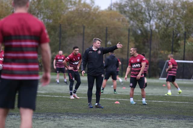 Lee Briers and Thomas Leuluai at Robin Park