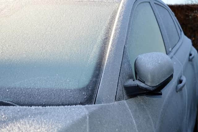 Don't use hot water on your windscreen