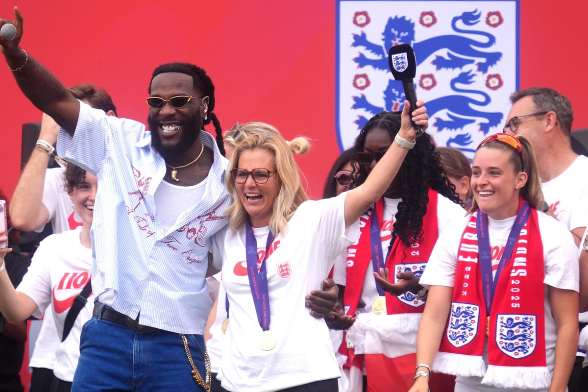 GALLERY: 10 of the best pics as the Lionesses' perfect '10' Ella Toone and team-mates bring it home again!