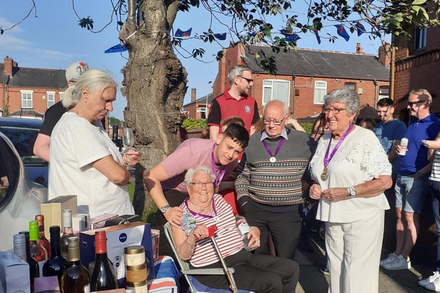 Residents had a fabulous time in Gidlow Lane and Gidlow Avenue.
they made over £300 for bone cancer research with games and quizzes throughout the day.