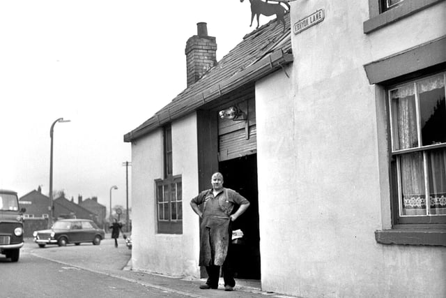 The last remaining blacksmith's forge in south west Lancashire on Kenyon Lane, Lowton, just before closure in 1968.
The blacksmith is possibly Herbert Jordan.
There was another smithy just round the corner on Newton Road.