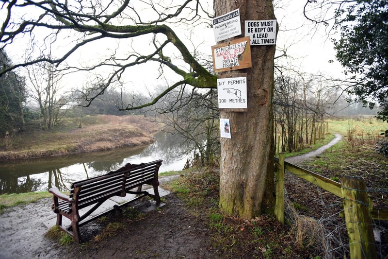 The riverside bench close to where Nicola was last seen became a focal point for the investigation. It was where Nicola Bulley's phone was found with her dog close-by Photo: Asadour Guzelian