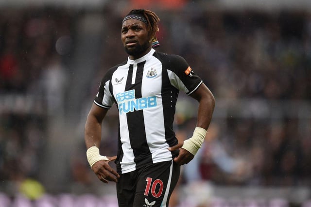Saint-Maximin did not travel to the capital and initial fears suggested he may be missing for a couple of weeks. However, it appears that his omission from the squad was a precaution and that assuming he doesn't aggravate anything this week, he should be able to feature against the Bees.