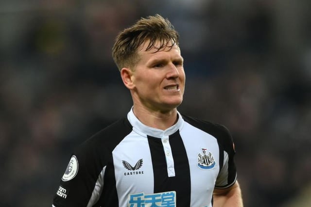 Eddie Howe revealed that he hopes Ritchie can make his return to the first-team setup soon, saying: "It’s a strange injury with Matt, he was just striking a ball, and felt something in his knee. So he’s had a period where he’s had minimal activity, but he’s running again in a straight line, and he’s stepping up closer to be backing full-time with the group."