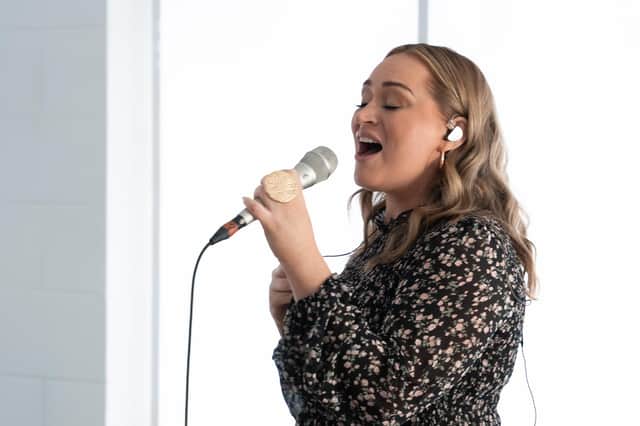 Shelley Davies performs