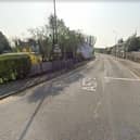 Start of Winwick Lane from Newton Lane junction with a 7.5 tonne weight limit sign