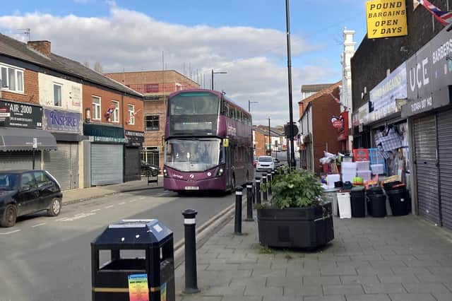 Vantage bus pictured on Market Street in Atherton