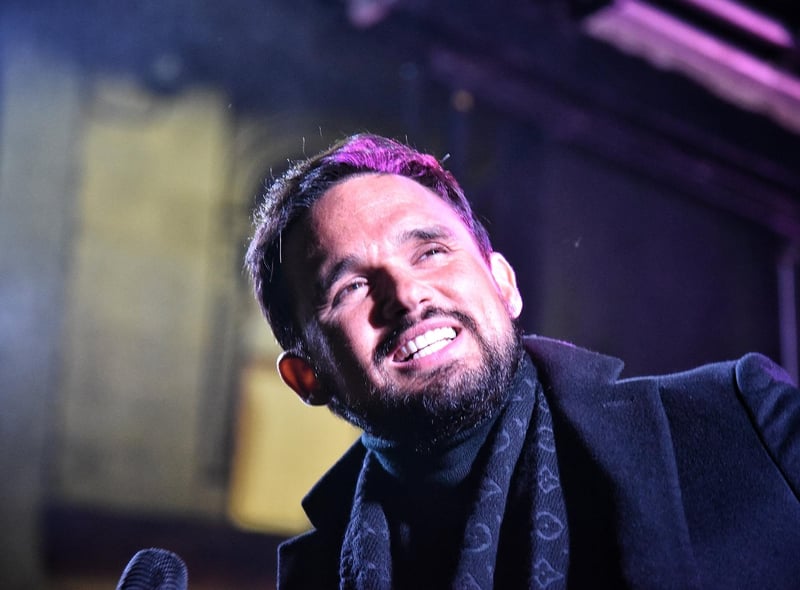 Wigan Christmas Lights Switch On Frost Fest 2022 - Gareth Gates