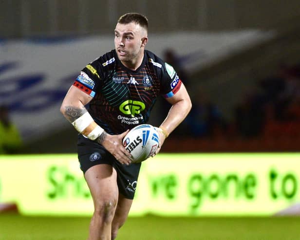 Kaide Ellis in action against Salford Red Devils