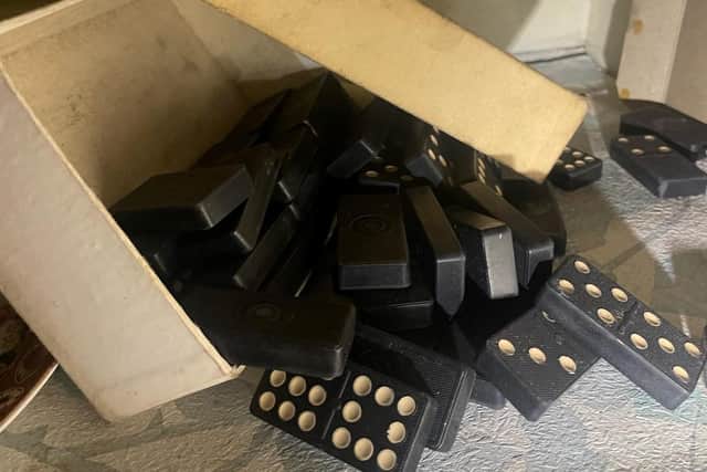 Abandoned dominoes