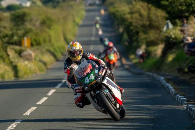 Rob Hodson smashed the class lap record at the Southern 100 in the Isle of Man