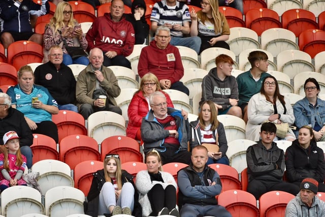 Wigan Warriors fans made the trip to Craven Park to support Matty Peet's side.