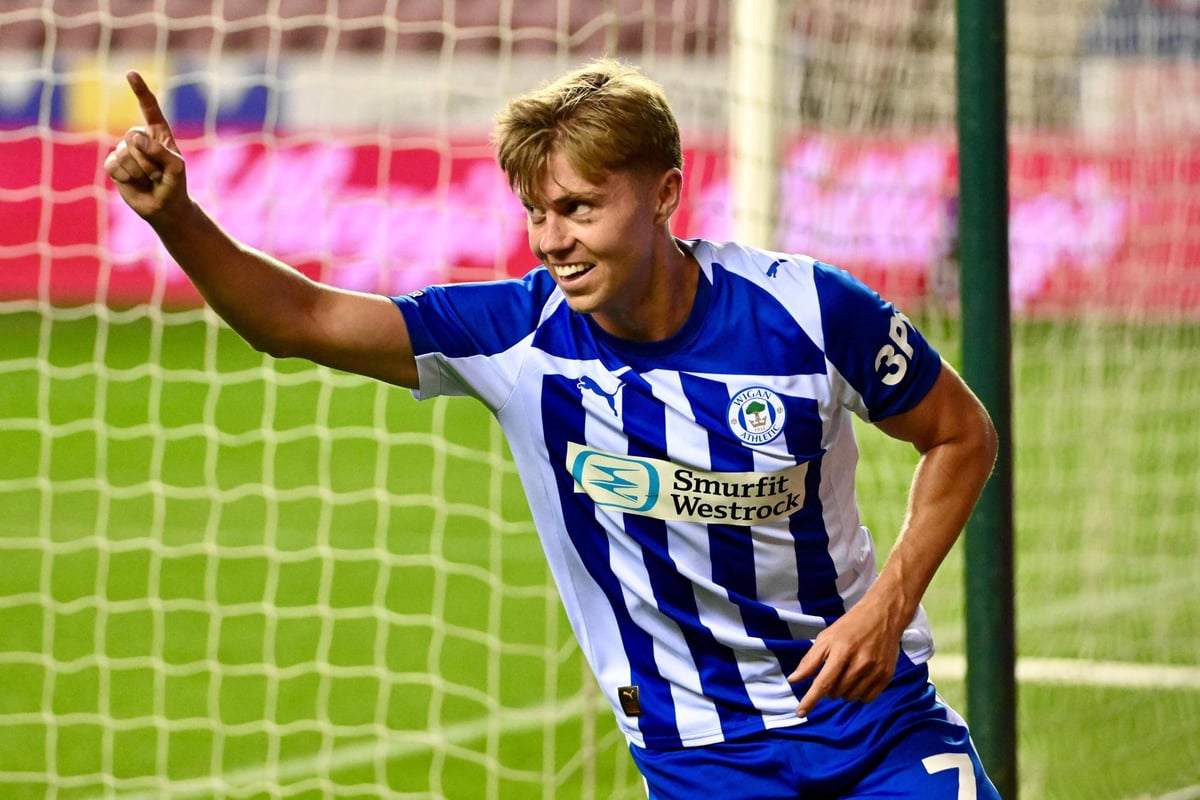 Fraser Murray is the hero as Wigan Athletic see off Stockport County to stay on Wembley trail