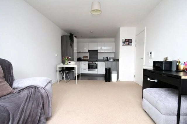 The small, one bedroom flat in Croyden, which is currently on sale on Zoopla for £250,000